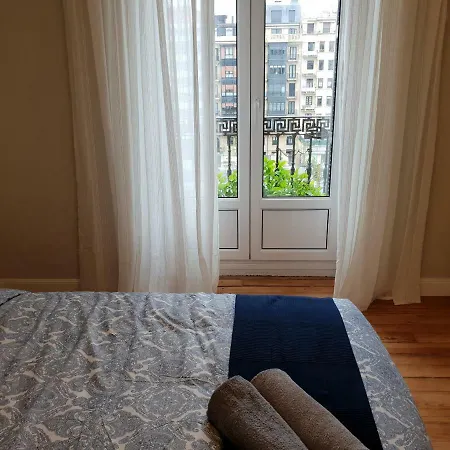 Homestay Zurriola Beach House San Sebastian