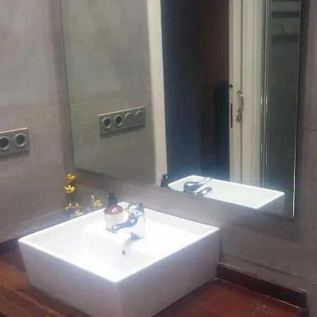 Homestay Zurriola Beach House